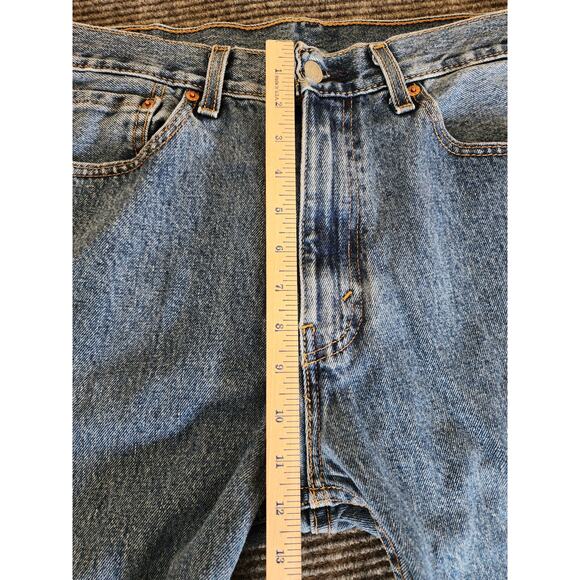 Levis 505 Jeans Mens 36x32 Blue Medium Wash Regular Fit - Picture 5 of 10